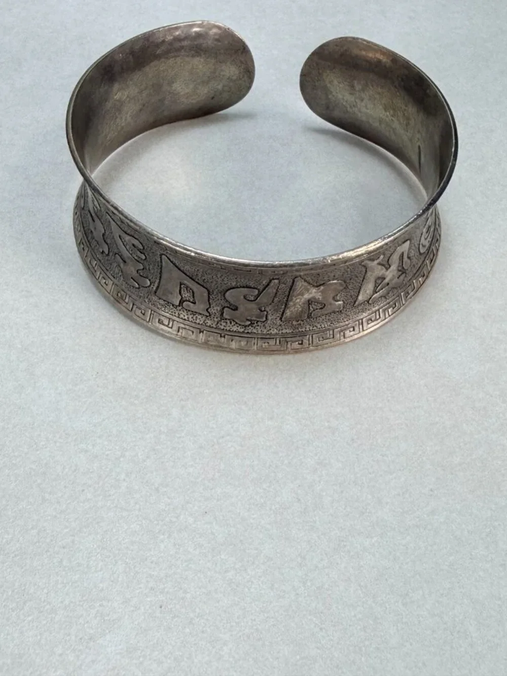 Vintage Tibetan Style Wide Cuff Bracelet Silver Tone Ethnic Tribal Boho